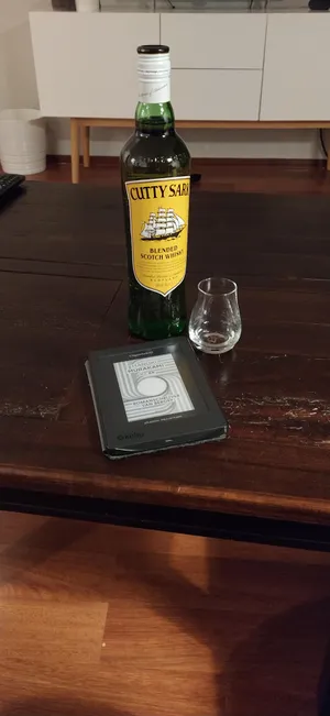 Cutty Sark Drink With A Kobo Ereader Wallpaper