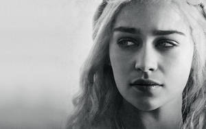 Daenerys Targaryen Monochrome Portrait Wallpaper