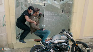 Dangerous Hrithik Roshan War Stunt Wallpaper