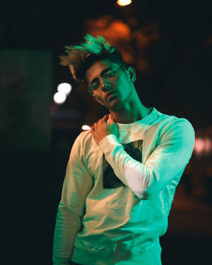 Danish Zehen Aesthetic Vibes Wallpaper