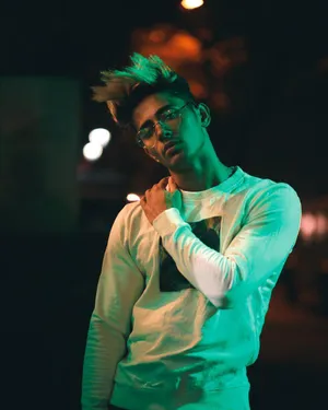 Danish Zehen Aesthetic Vibes Wallpaper