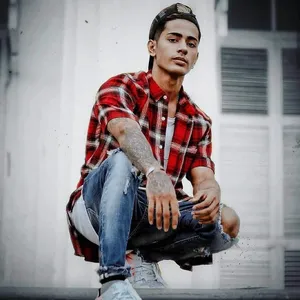 Danish Zehen In Red Plaid Shirt Wallpaper