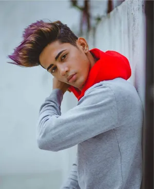 Danish Zehen With Colorful Hair Wallpaper