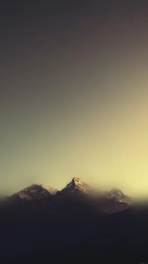 Dark Blurry Mountains Minimalist Android Wallpaper