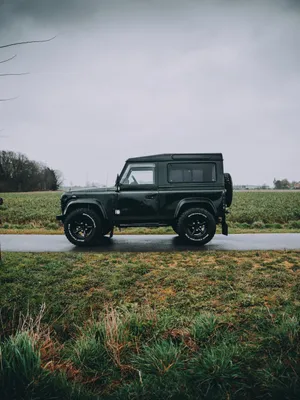 Dark Green Land Rover Wallpaper