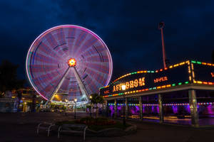 Dark Theme Carnival Ferris Wheel Wallpaper