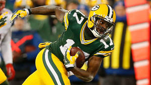 Davante Adams In Action Wallpaper