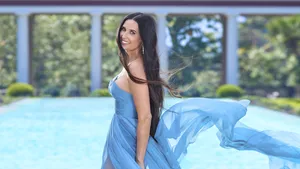 Demi Moore Harper's Bazaar Cover Magazine Wallpaper