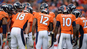 Denver Broncos Nfl Team Huddle Wallpaper