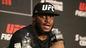 Derrick Lewis Ufc Cap Wallpaper