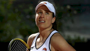 Determined Johanna Konta Looking Up Wallpaper