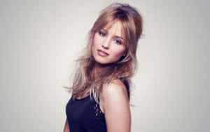 Dianna Agron Smiling In A Photoshoot Wallpaper