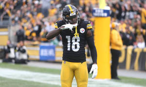 Diontae Johnson Football Game Wallpaper