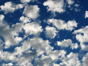 Dispersed Clusters Of Blue Aesthetic Cloud Wallpaper