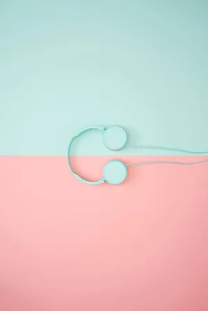 Display On Pink Girl Iphone Screens Wallpaper