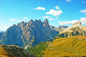 Dolomite Alps In Italy Wallpaper