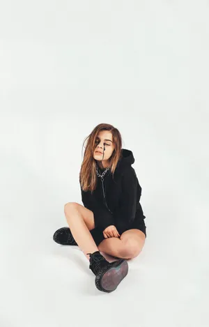 Download Billie Eilish Wallpaper Wallpaper