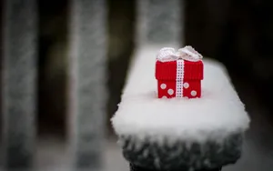 Download Holiday Wallpaper Wallpaper