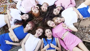 Download Twice Wallpaper Wallpaper