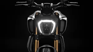 Ducati Diavel 1260 Headlight Wallpaper