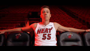Duncan Robinson Sitting On The Bench Wallpaper