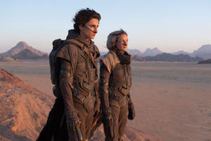 Dune Movie Paul And Jessica Candid Wallpaper