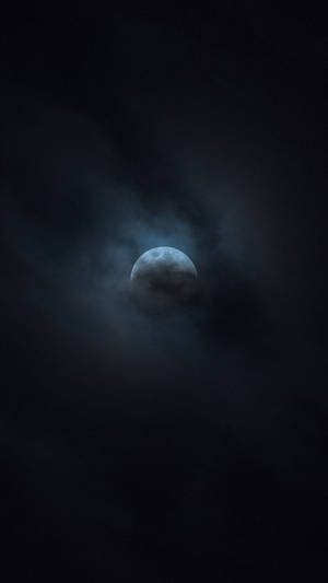 Dystopian Luna In Dark Night Sky Wallpaper