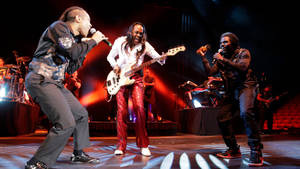 Earth, Wind And Fire In Don Haskins Center Wallpaper