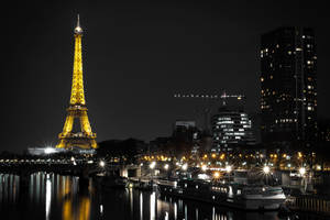 Eiffel Tower In Paris France Wallpaper