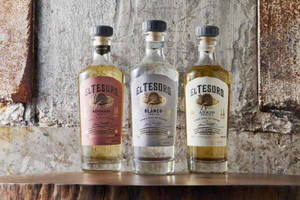 El Tesoro Reposado, Blanco, Añejo Tequilas Wallpaper