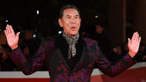 Elegant Manat Red Carpet Event Wallpaper