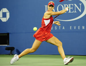 Elena Dementieva Playing At U.s. Open Wallpaper