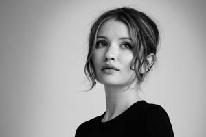 Emily Browning Glowing During Instyle Magazine Photoshoot Wallpaper