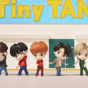 Enchanting Tiny Tan Bts Dolls In Action Wallpaper