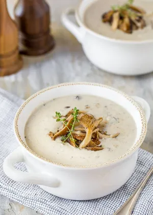 Enjoy A Bowlful Of Comforting Cream Of Mushroom Soup Wallpaper