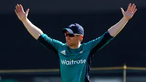 Eoin Morgan Hands Raised Wallpaper