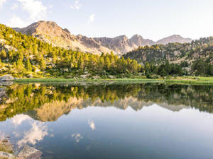 Estany Primer Lake Andorra Wallpaper