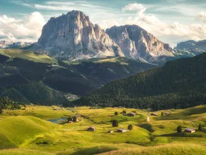 Experience Bright, Vivid Colors With 4k Ultra Hd Hdr Wallpaper