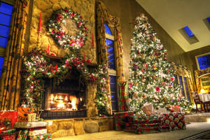 Extravagantly Beautiful Christmas Mansion Wallpaper