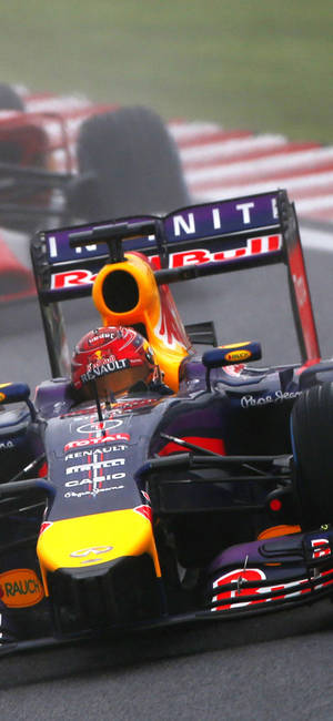 F1 Daniel Ricciardo Racing Iphone Wallpaper