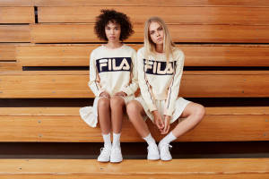 Fila Girls On The Bleachers Wallpaper