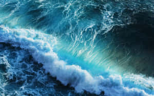 Find Peace In The Vast Beauty Of The Pretty Ocean Wallpaper