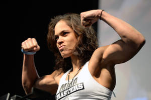 Flexing Amanda Nunes Wallpaper