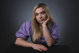 Florence Pugh L.a. Photoshoot Wallpaper