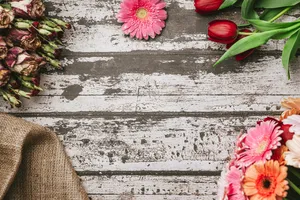 Flowers On Rustic Wood Spring Laptop Wallpaper