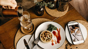 Food Table In Fine Dining Wallpaper