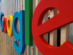 Four-colored Google Logo Wallpaper