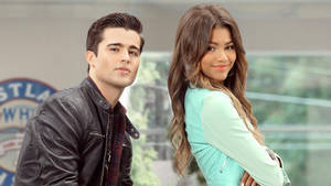 Four Main Characters Of Zapped Focused In Close Up Shot Wallpaper