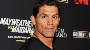 Frank Shamrock Mayweather Versus Maidana Boxing Wallpaper