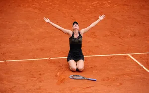 French Open Player Maria Sharapova Wallpaper